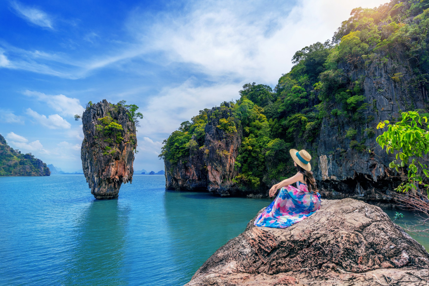 Krabi Railay beach cliffs